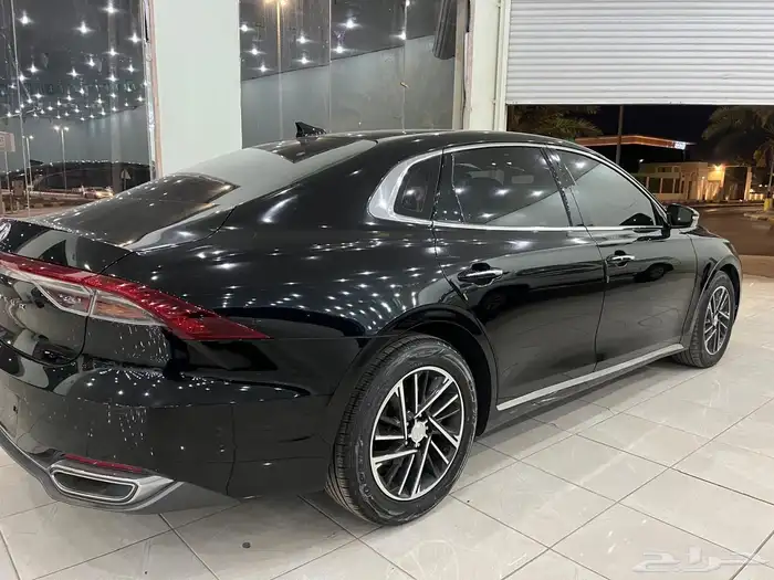 هيونداي ازيرا 4