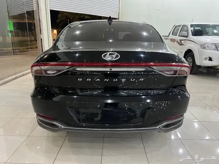 هيونداي ازيرا 5