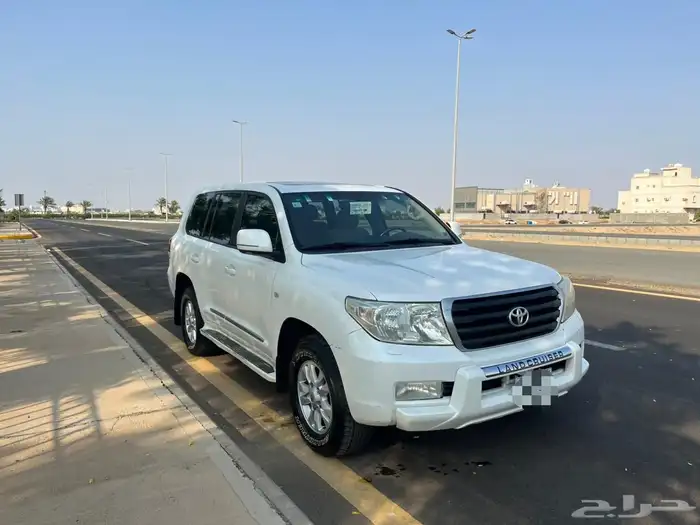 لاندكروزر 2011 0