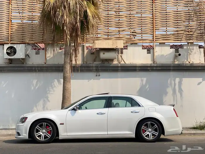 للبيع كرايزرلر 2014 1