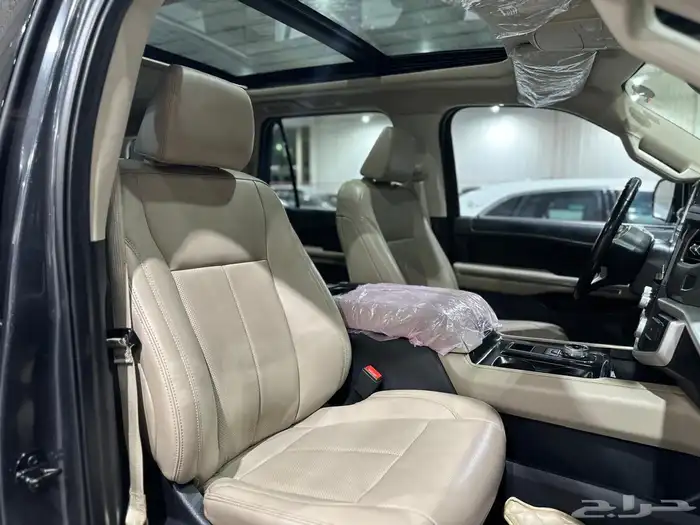 اكسبديشن XLT فل كامل موديل 2023 10