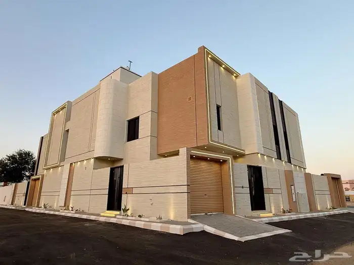 4 فلل للبيع اشرق المطار أقريب من شارع الجامعه والخدمات 0