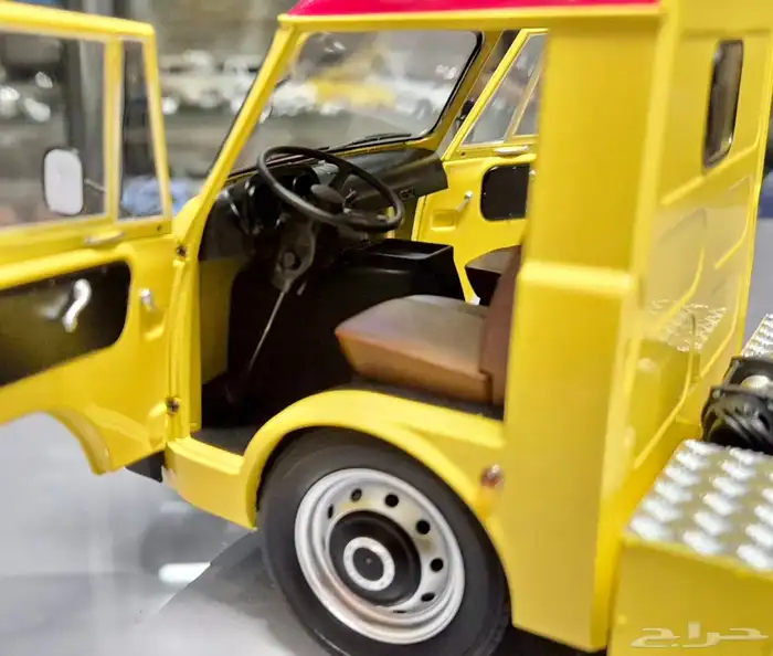 مجسم سطحة ألفا روميو اصلي من الوكيل 7