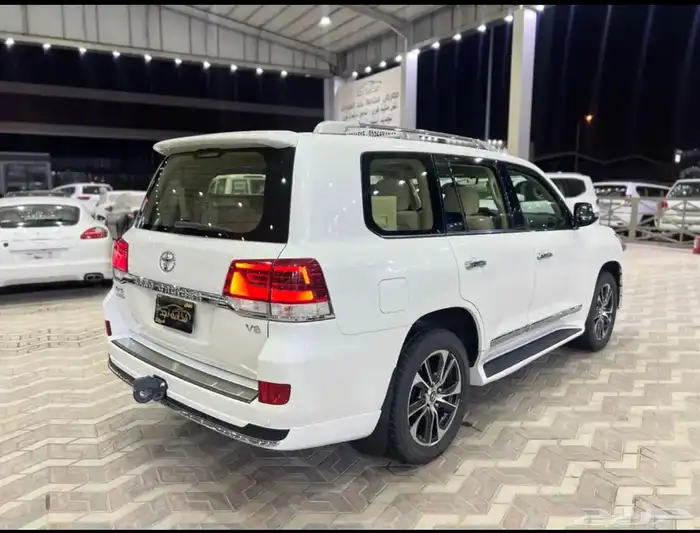 تويوتا لاندكروزر GXR 2020 تورنج سعودي فل كامل ماشي 50 الف 3