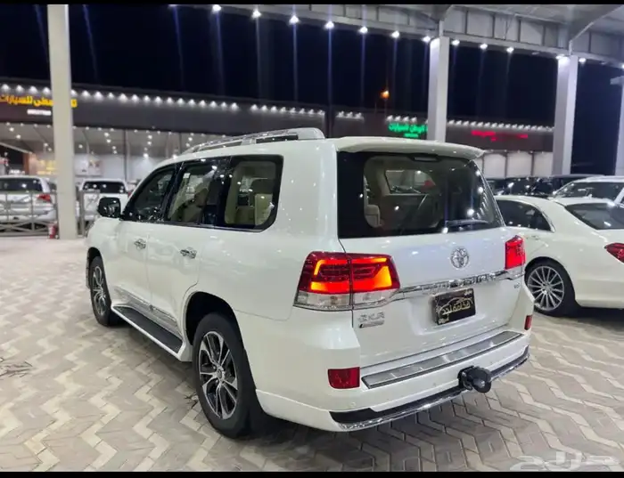 تويوتا لاندكروزر GXR 2020 تورنج سعودي فل كامل ماشي 50 الف 4