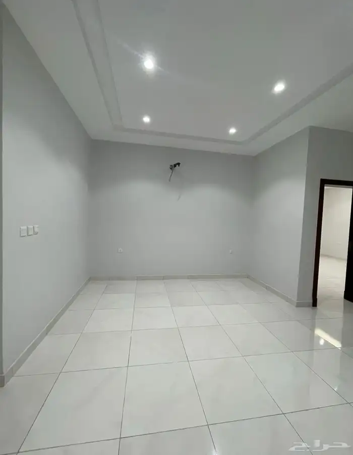 عرض شقة 5 غرف حي المروة السعر 555 الف فقط 7