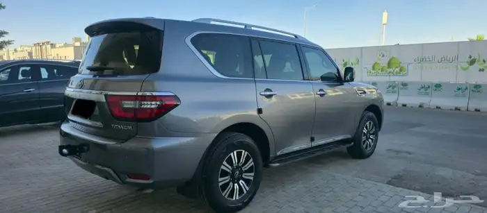 نيسان تيتانيوم مديل 2022 12