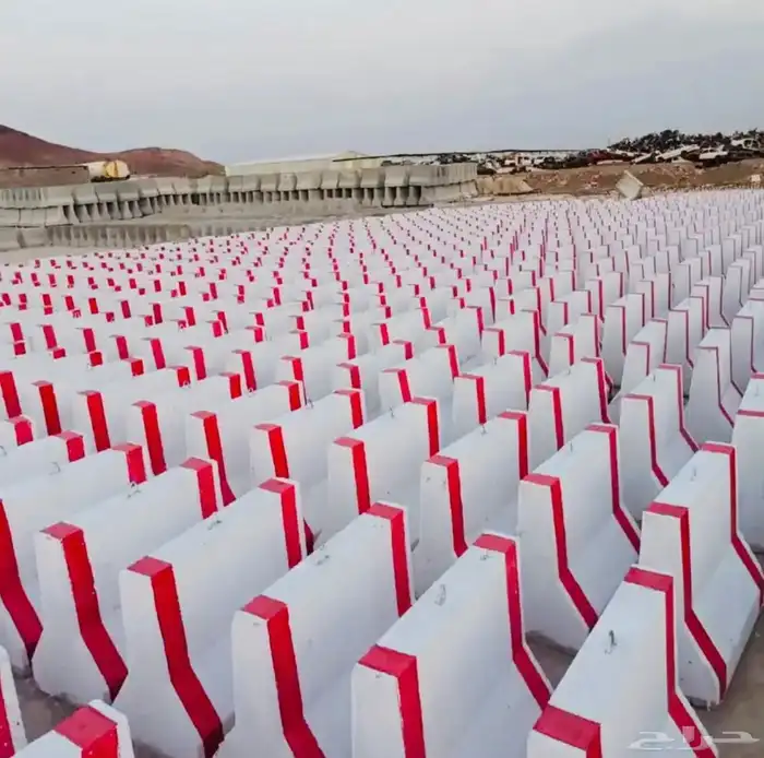 حواجز خرسانية مناهيل 17