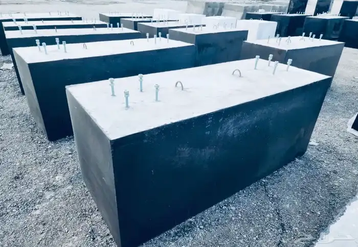 حواجز خرسانية مناهيل 19