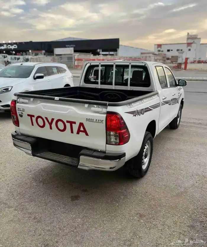 هايلوكس GL2 ديزل دبل 2025 3