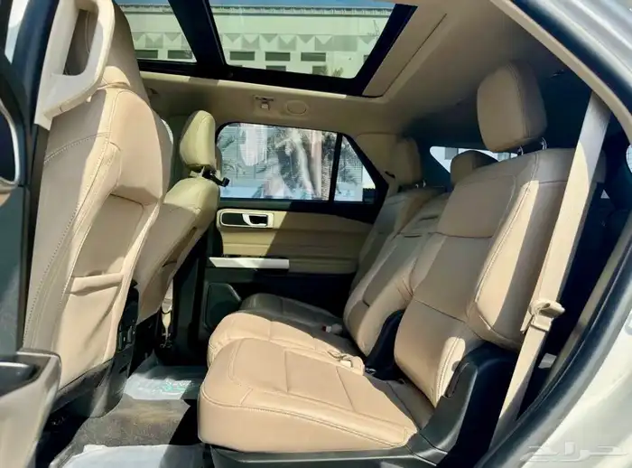 Ford Explorer XLT 2023 (Lather seat and Sunroof) 8