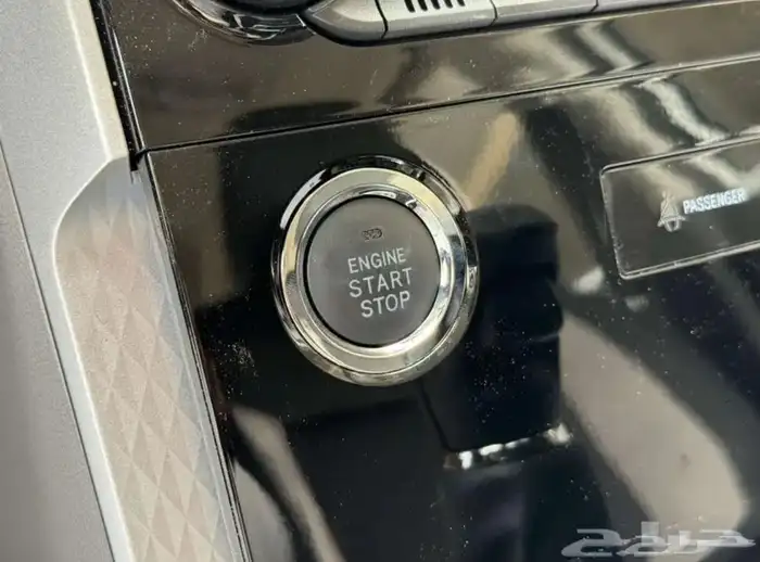 تويوتا فيلوز GLX فل كامل 2025 ( عازل حراري مجاني) 9