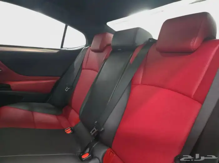 للبيع لكزس ES350 موديل 2023 فئه الاسبورت وارد كندا 6