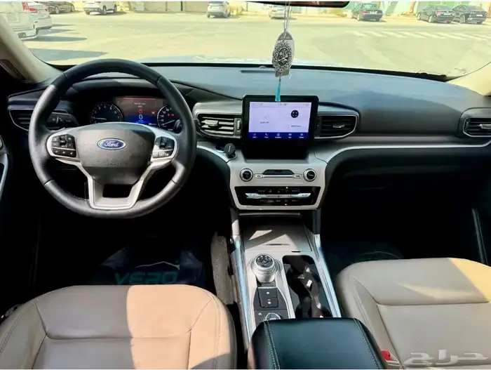 Ford Explorer XLT 2023 (Lather seat and Sunroof) 7