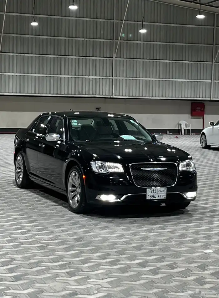 كرايزلر 300 ليميتد 2018 2