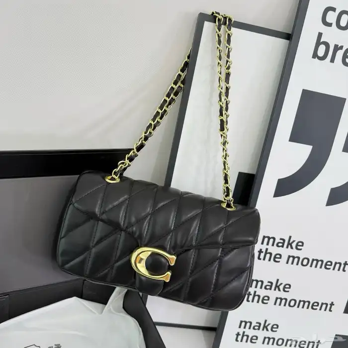 شنط ماركات كمية (جملة وتجزئة) أسعار حرق... (90-180) ريال... 6