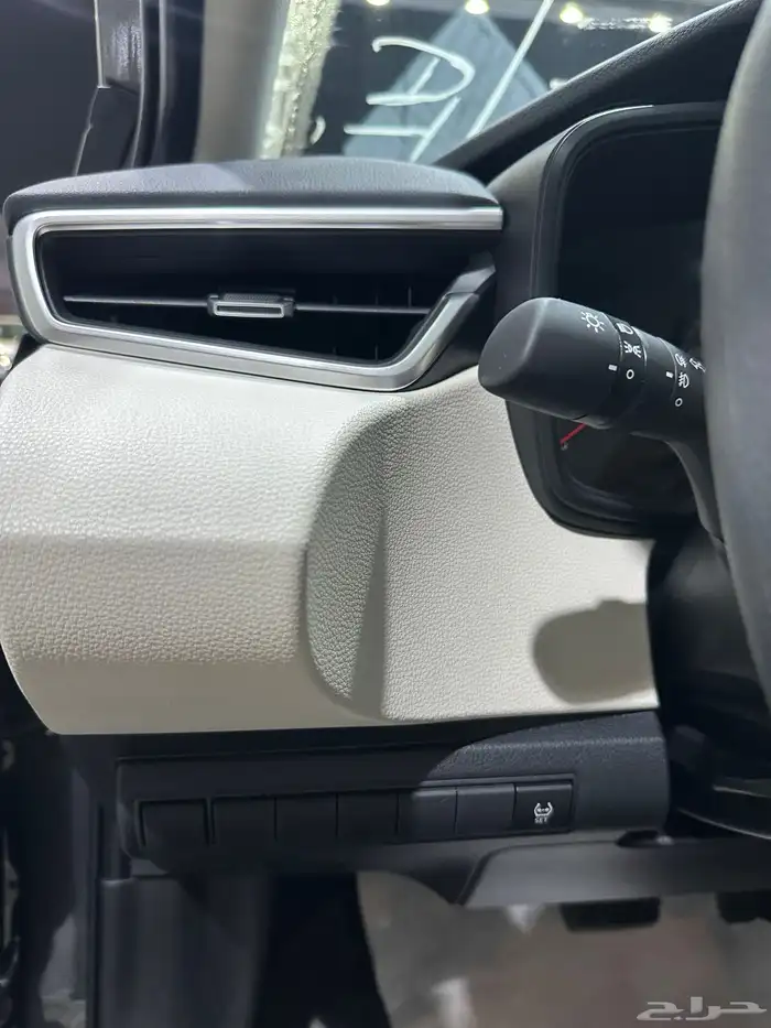 تويوتا كورولا استاندر ماكينه 2.0 موديل 2025 5