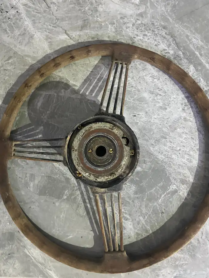 طاره مازدا قديمه كلاسيك 1