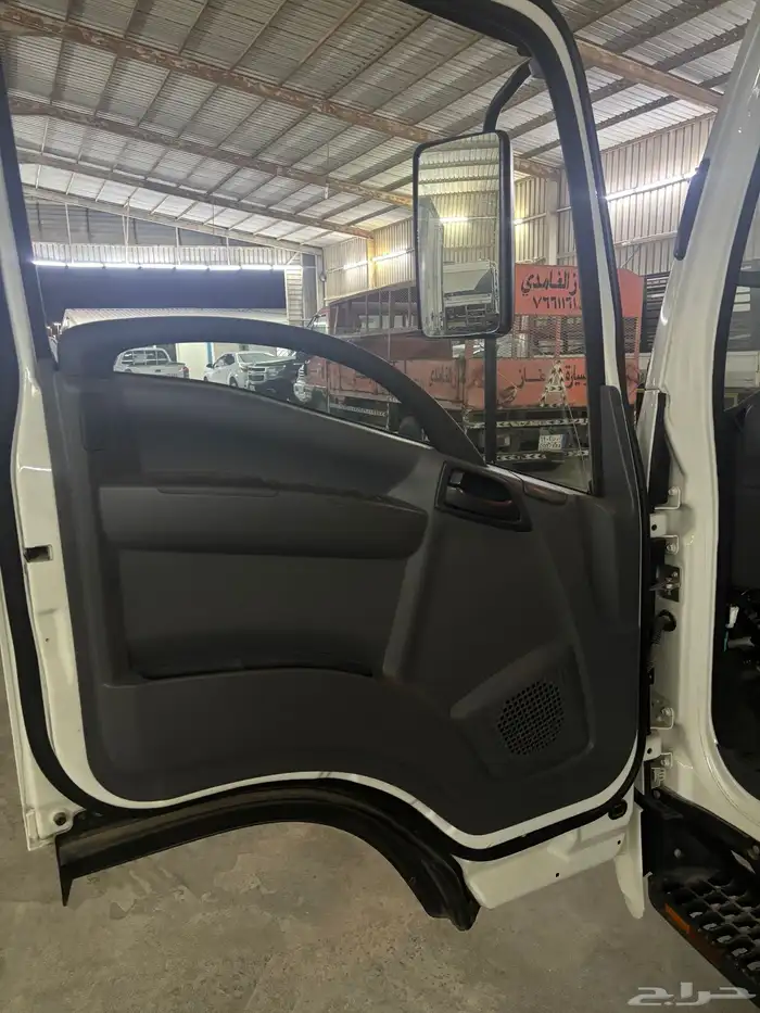 ايسوزو دينا 9