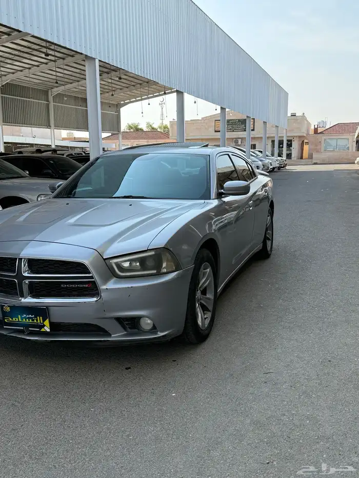 للبيع دوج تشارجر 2014 1