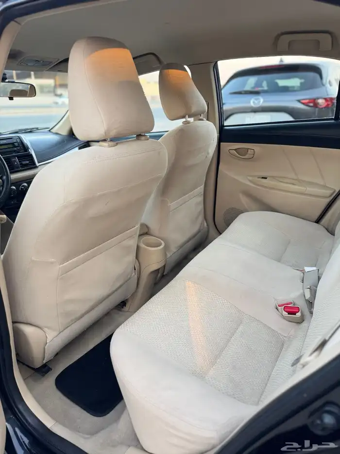 للبيع تويوتا يارس 2015 - ستاندر 6