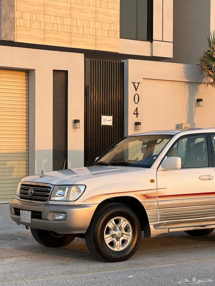 تويوتا لاندكروزر فل كامل قير عايدي اساس 0