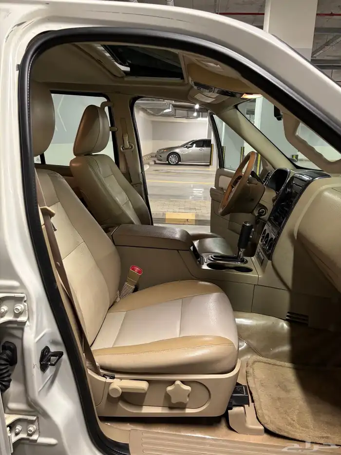 للبيع اكسبلورر 2010 فل كامل 30