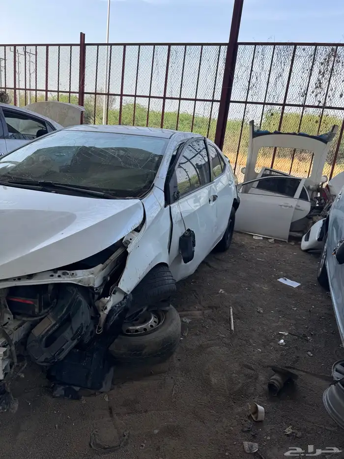 كورلا 2015 للبيع قطع فقط 3