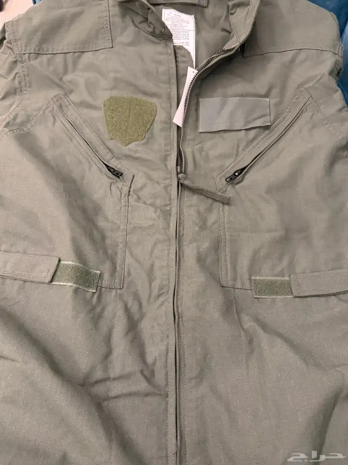 بدلة طيران زيتي قطعة واحدة 1