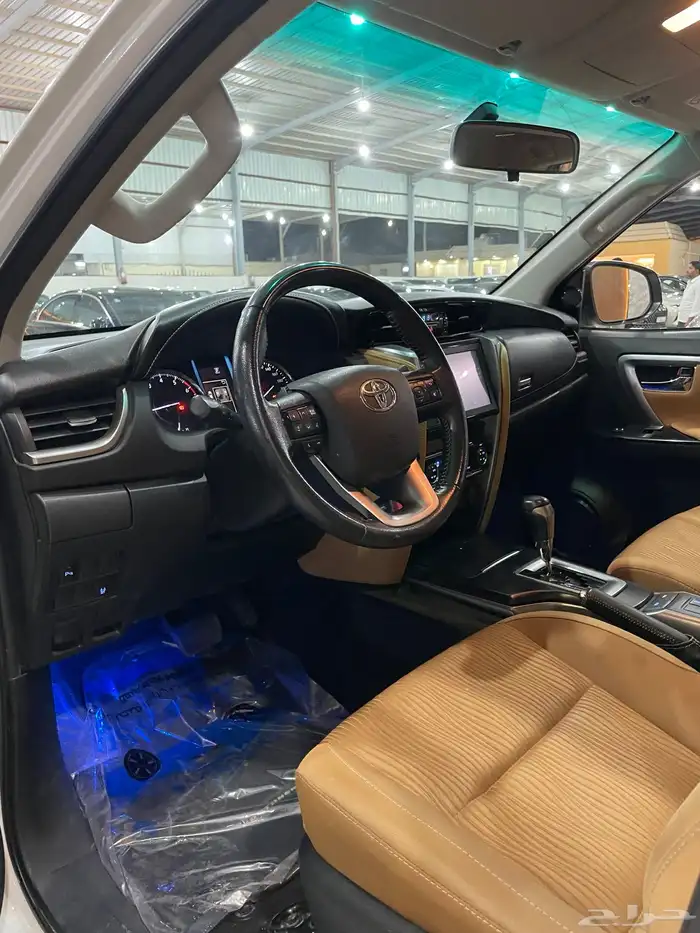 فورتشنر موديل 2023 (6سلندر) 20