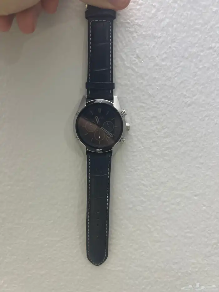ساعة فوسل جلد في حالة جيدة 0