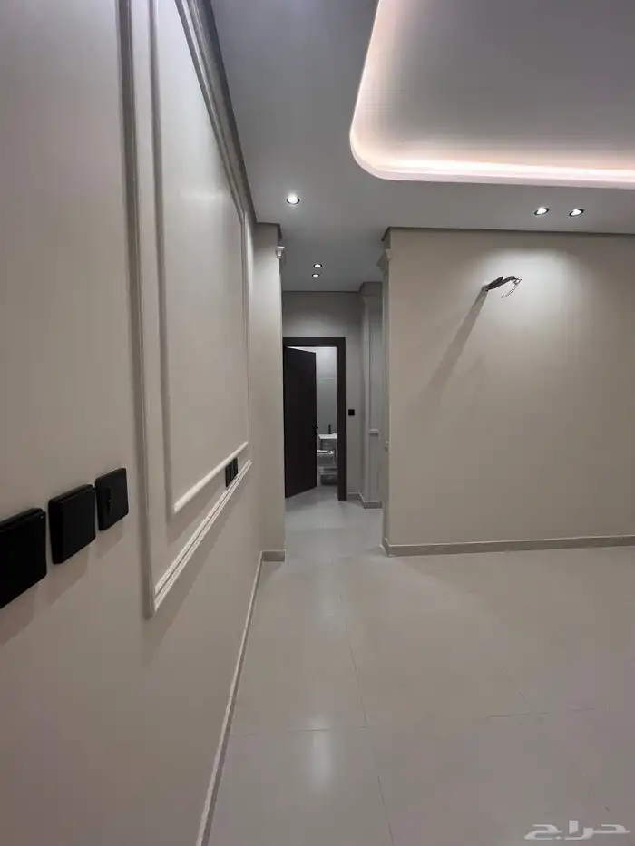 عمارة للبيع بالكامل جديدة 6 شقق في حي السعيد 5