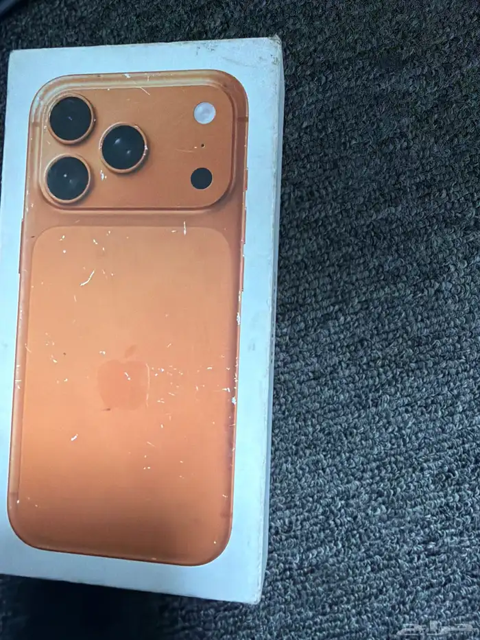 آيفون 17 برو برتقالي 0