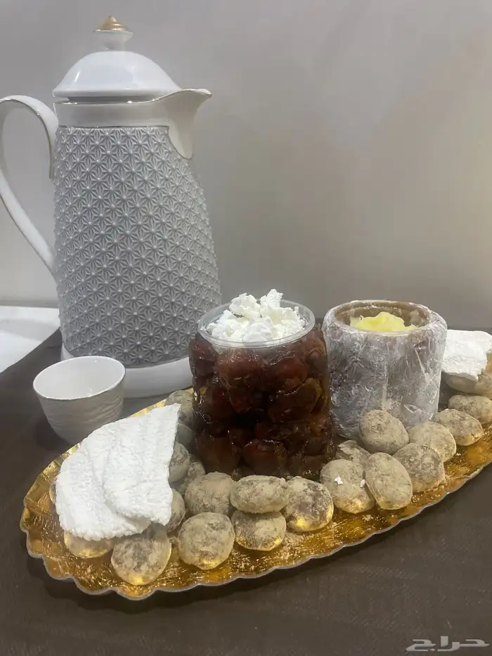 شعثا وتمر بالزبده وتمر بالدخن 0