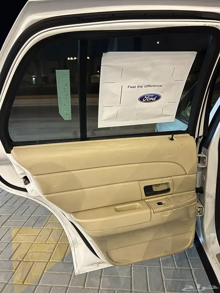 فورد فكتوريا بوليسي 32