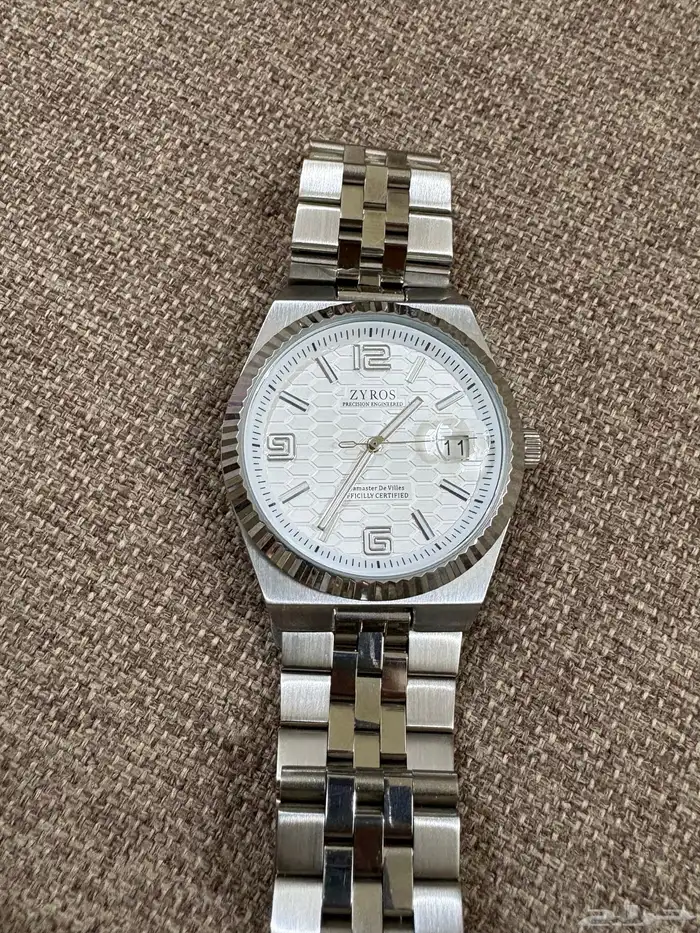 ساعة زيروس 3