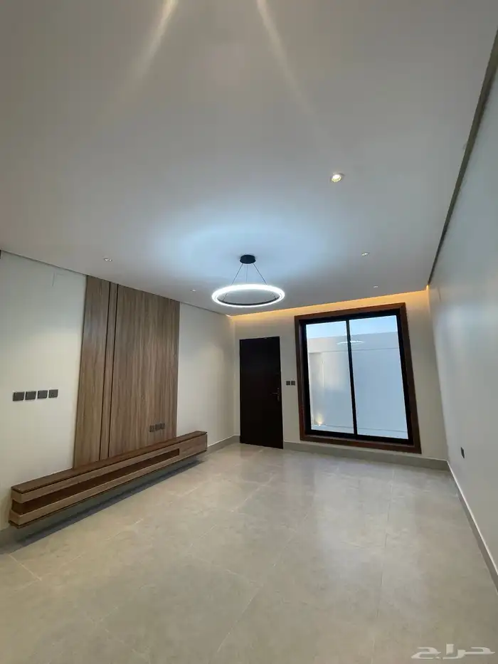 شقه تمليك حي الاخضر 6 غرف وصاله 7