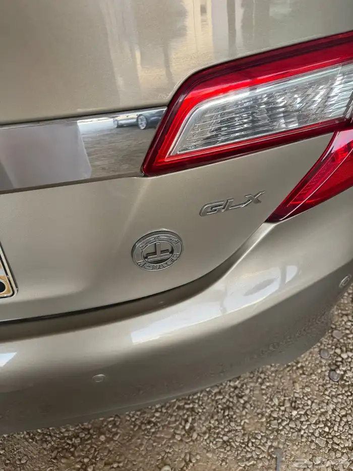 للبيع تويوتا كامري 2014 الساير وراد الكويت فل بصمه 23