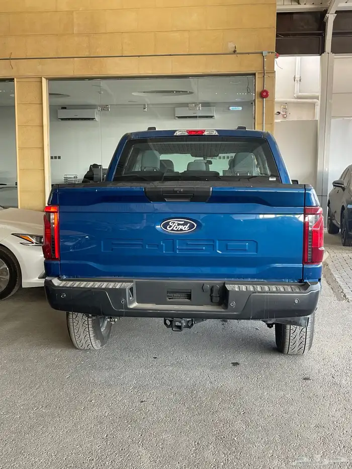 فورد غمارتين F150 فئة XLT موديل 2024 متوفر لدى الحسن 3