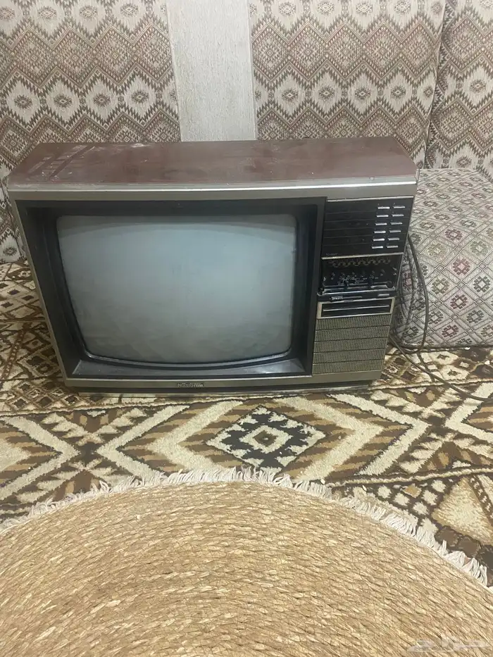 للبيع منقل وتلفزون تراثي شغال عل شرط عل سوم 1
