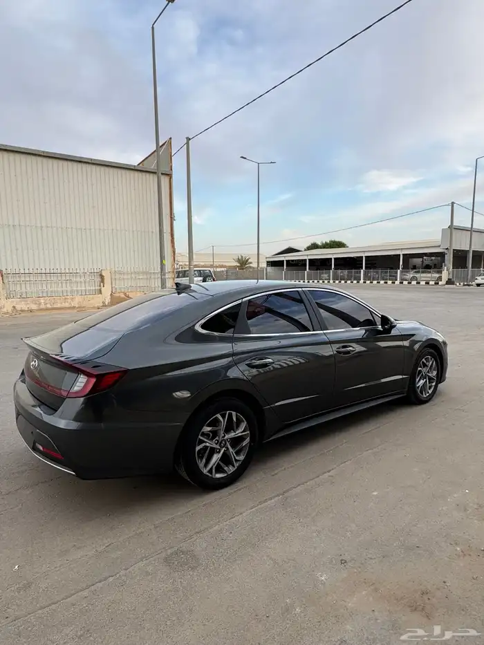 سوناتا 2020 بنزين 4