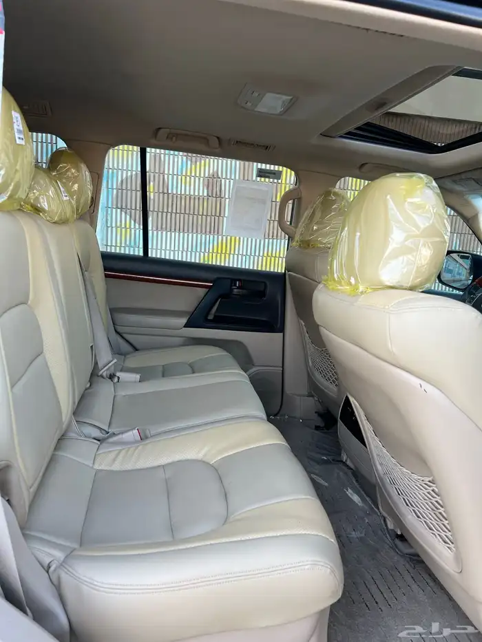 لاندكروزر GXR V8 6