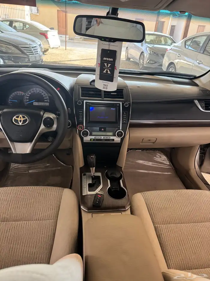 للبيع تويوتا كامري 2014 الساير وراد الكويت فل بصمه 17