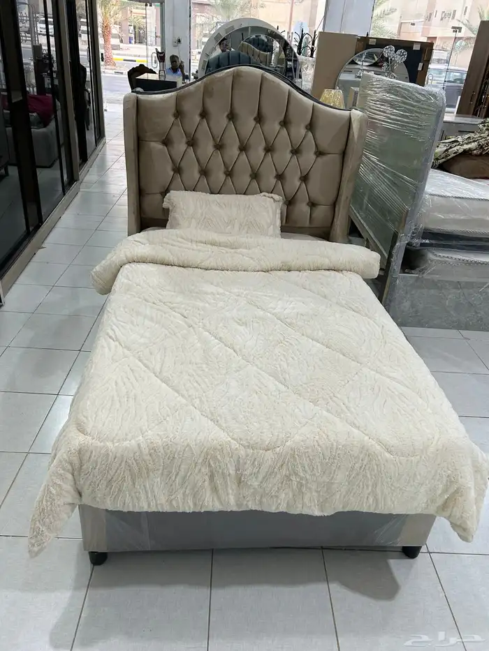 سرير نفر نص 1