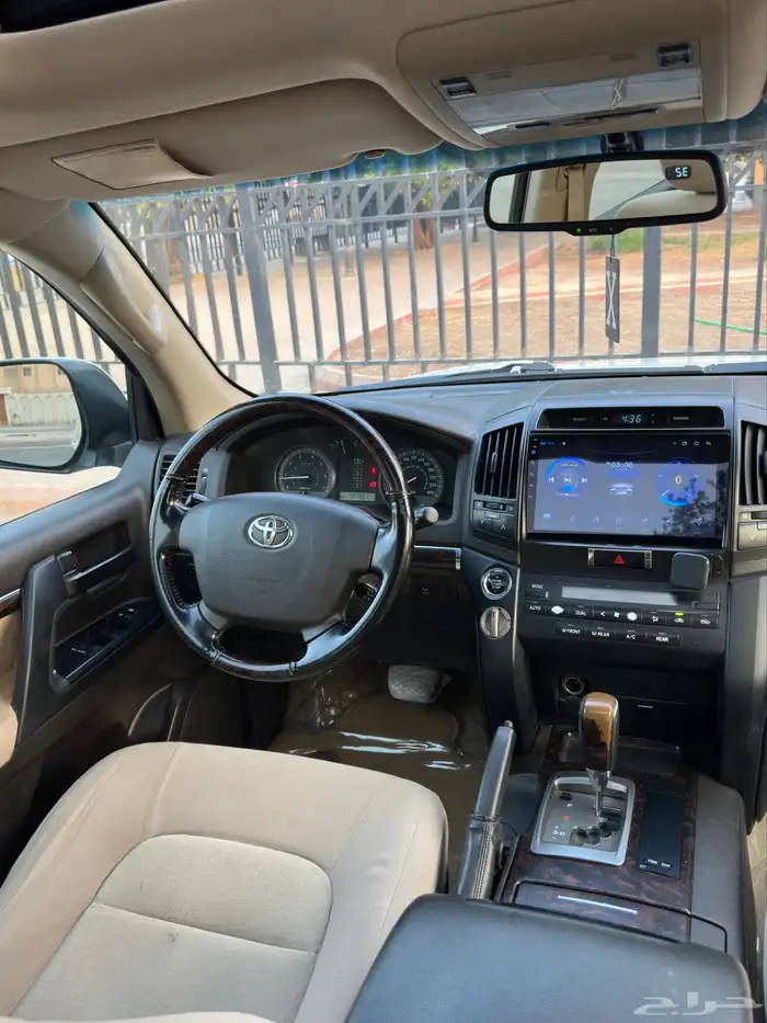 جيب لاند كروزر 2011 18