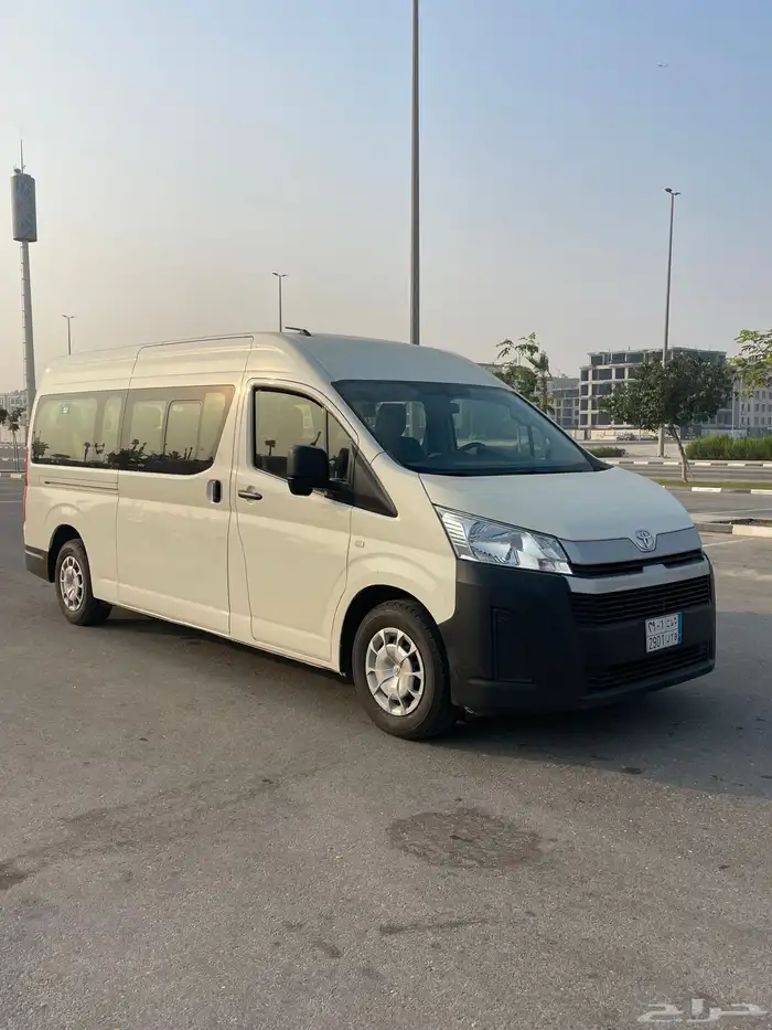 باص تويوتا 2024 ماشي 60 بنزين 0