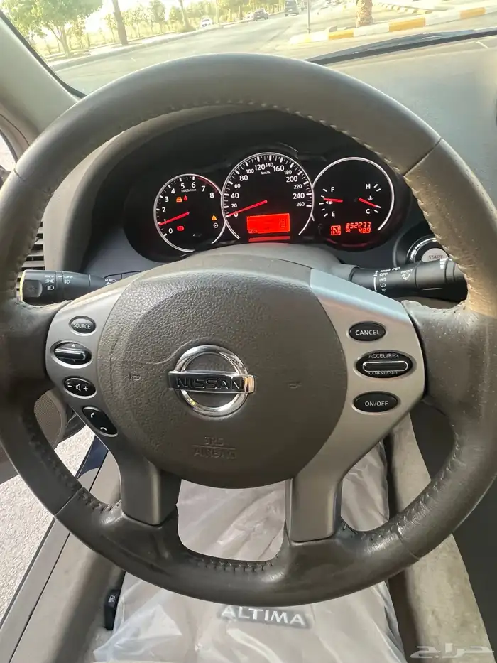 نيسان ألتيما 2011 شبه مخزن مالكين فقط 21