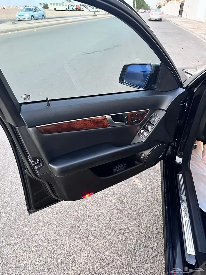 مرسيدس C300 14