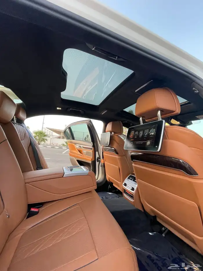 بي ام دبليو2017 فل كامل اعلى مواصفات740الموقع بريده 87