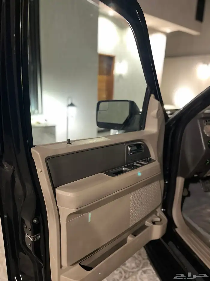 فورد اكسبديشن 2013 بدون دبل 8